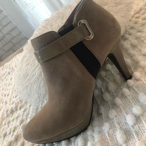 Bandilino Booties